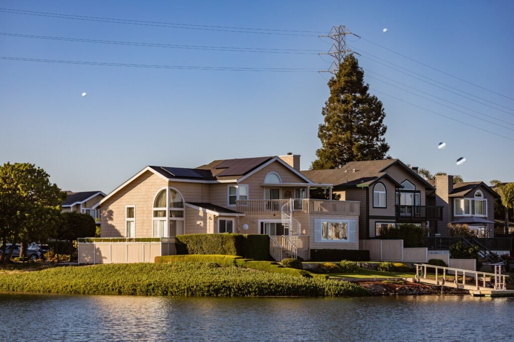 Elon Musk's House: Sorting Fact From Rumor